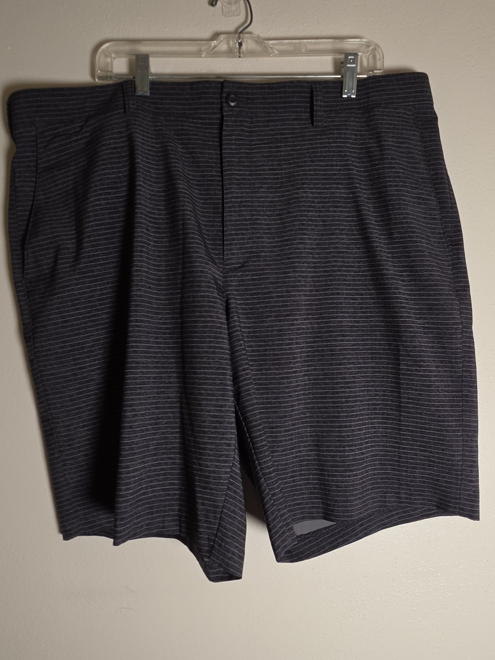 PGA Tour Men’s Navy Pinstripe Golf Shorts